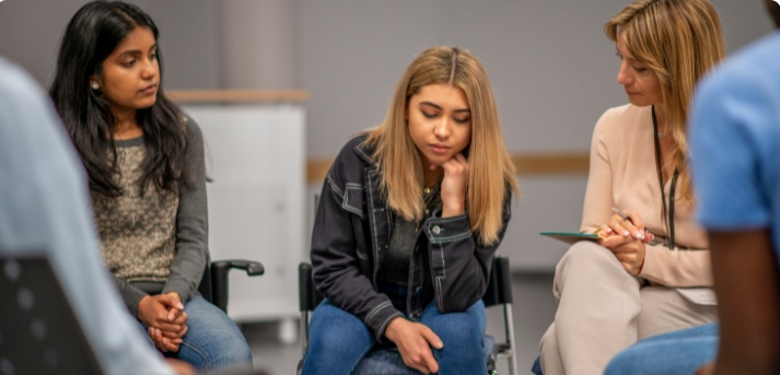 PHP Boynton Beach group therapy session for addiction recovery