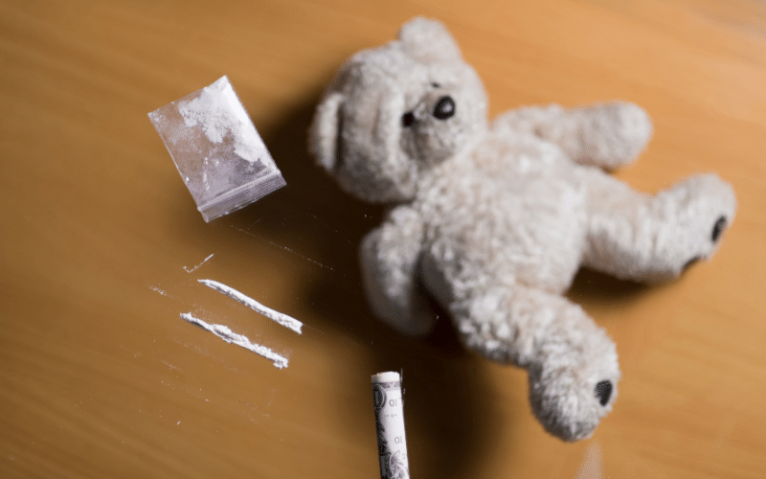 child using cocaine